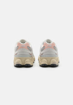 Sneakers 9060 Et Gris Rose - photo 4/5 - UrbanDrip