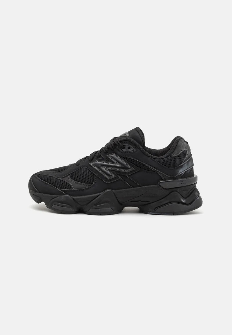 Sneakers 9060 Full Noir - photo 1/6 - UrbanDrip