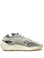 Sneakers 700 Fade Gris Clair - photo 1/4 - UrbanDrip