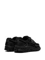 Sneakers Noir - photo 3/4 - UrbanDrip