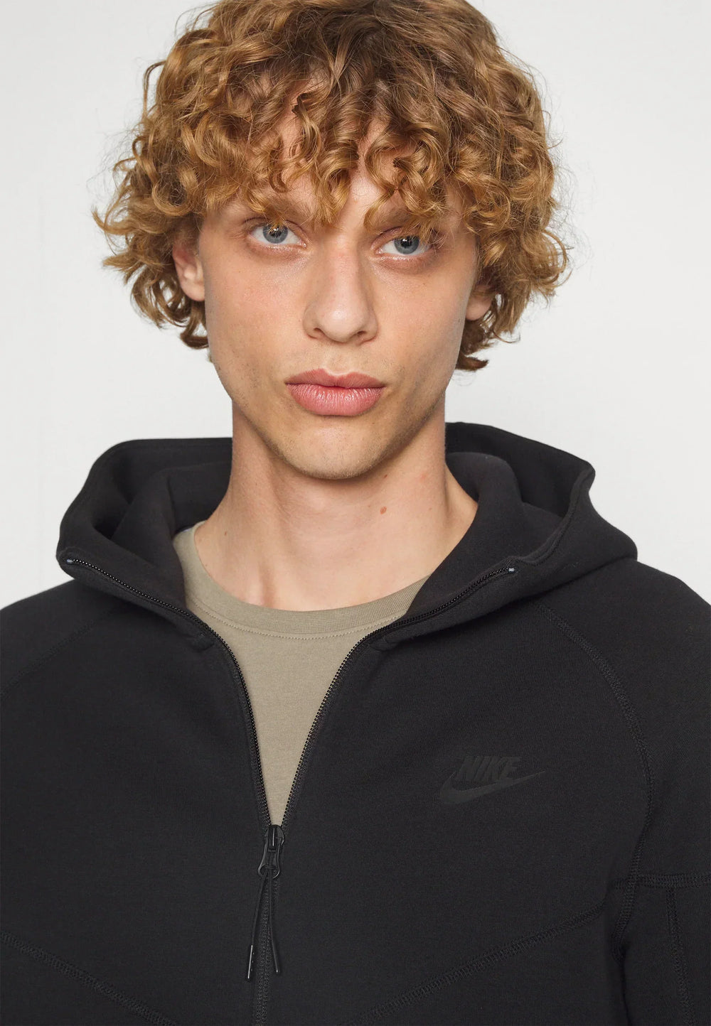 Zip Nouveau Zippé Noir - photo 2/4 - UrbanDrip