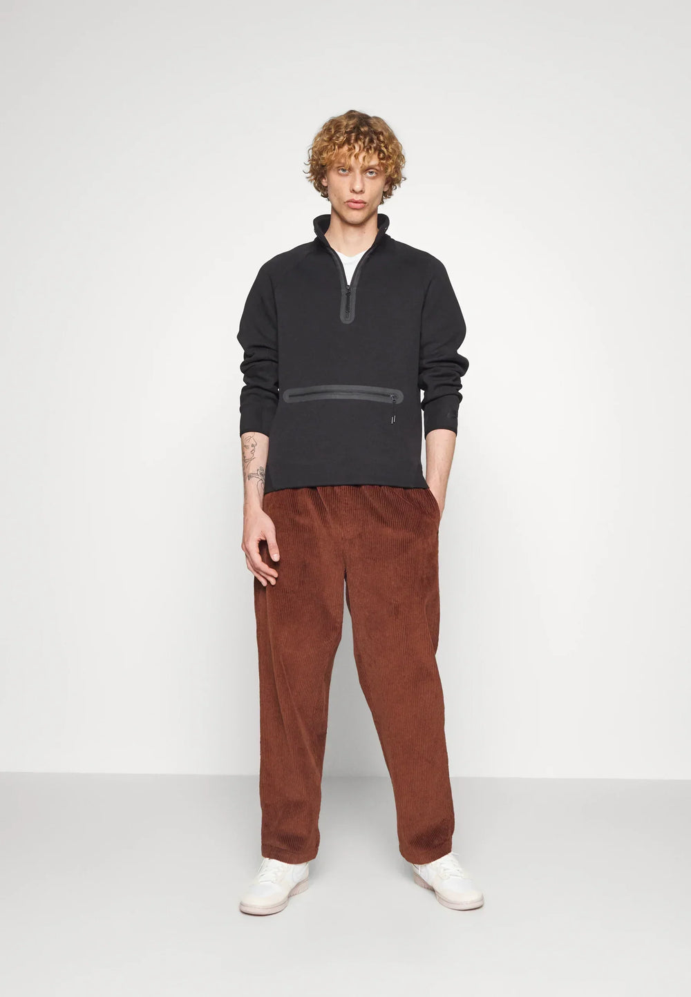 Sweat Noir - photo 2/3 - UrbanDrip
