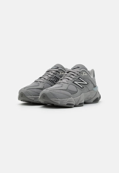 New Balance 9060 Gris