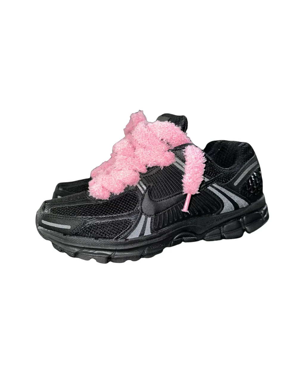 Sneakers Custom Noir Et Rose - photo 2/4 - UrbanDrip