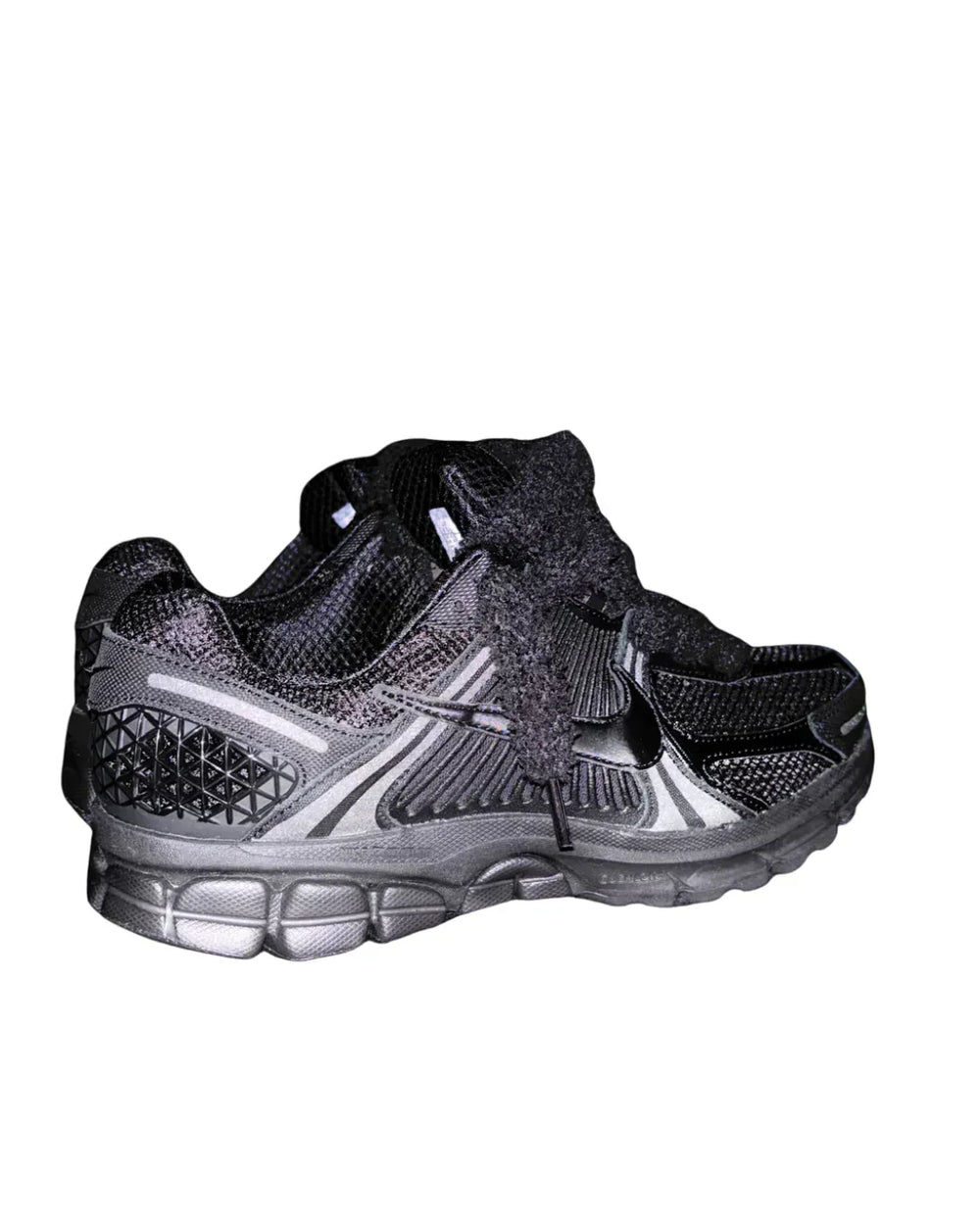 Sneakers Custom Noir - photo 3/4 - UrbanDrip