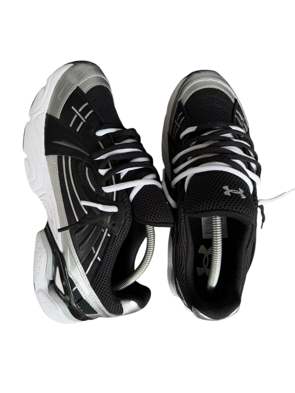 Under Armour Custom Noir - UrbanDrip
