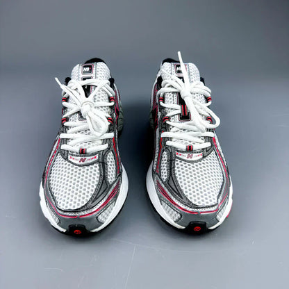 New Balance 740 Red