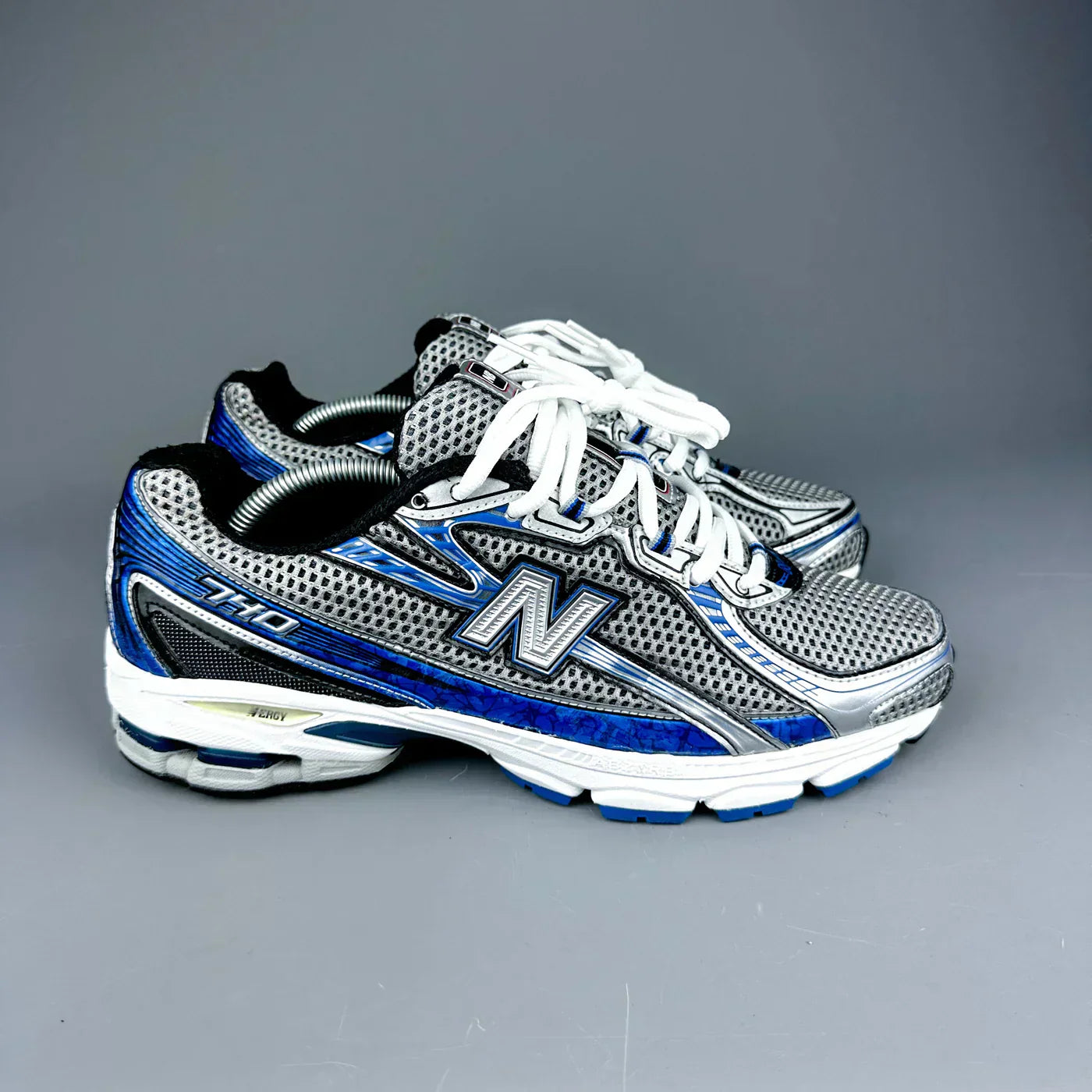 New Balance 740 Bleu Foncé