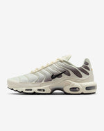 Sneakers Blanc Et Noir - photo 1/5 - UrbanDrip