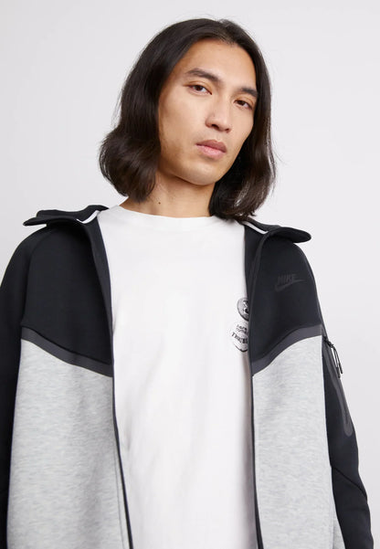 Nike Tech Fleece Zippé Noir Et Gris