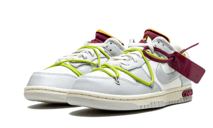 Nike® x Off-White® Dunk Low lot 8